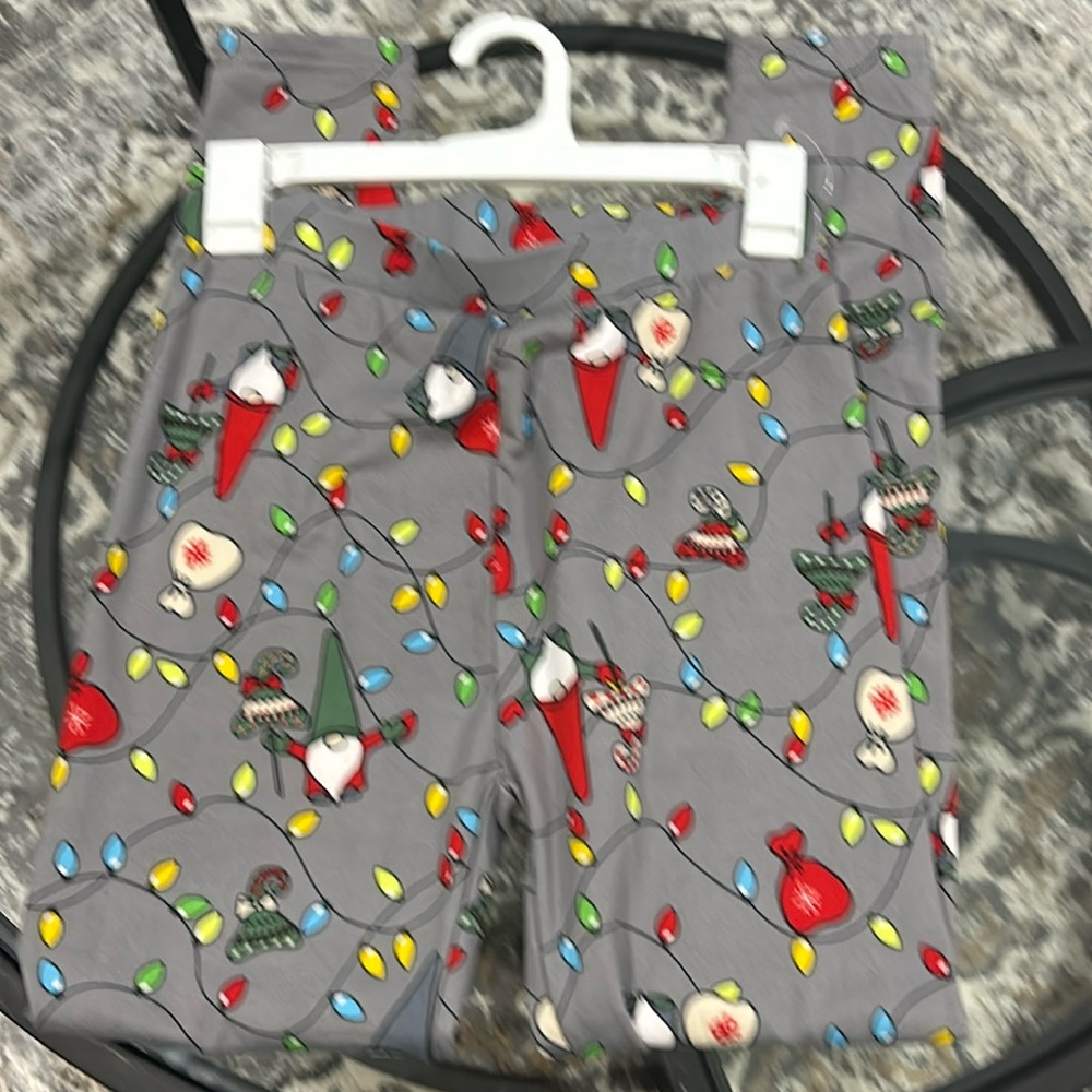 Christmas holiday gnome leggings size large